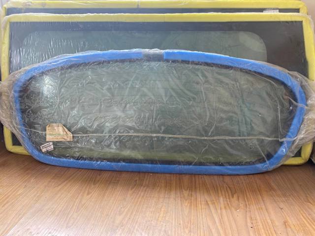 Окно двери задка 90300BM400 NISSAN