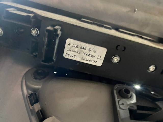 Кнопки переднего левого стеклоподъемника 9065451013 MERCEDES