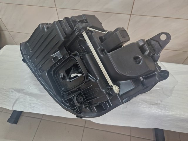 A2139066501 MERCEDES Левая фара купить в Чернигов