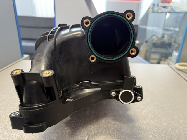 GLOSSYAUTOPARTS EBY422432A3321 Коллектор впускной в наличии Ужгород