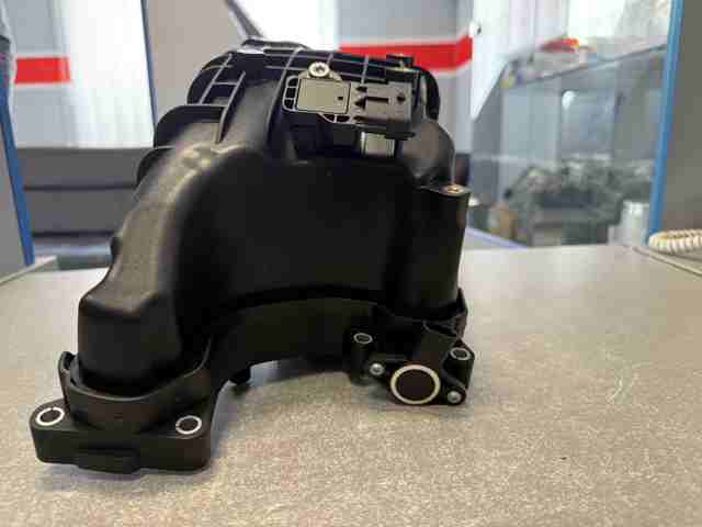 GLOSSYAUTOPARTS EBY422432A3321 Коллектор впускной в наличии Днепр