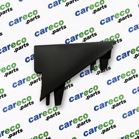 Заглушка бампера буксировочного крюка, передняя правая 105785000C MARKET (OEM)