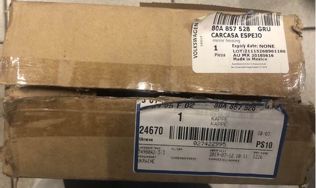 80A857528GRU VAG Накладка (крышка) зеркала заднего вида правая купить в Ирпень