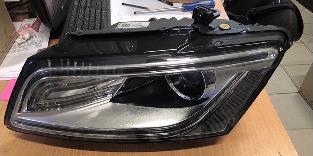 VAG 8R0941043C Фара левая в наличии Тернополь