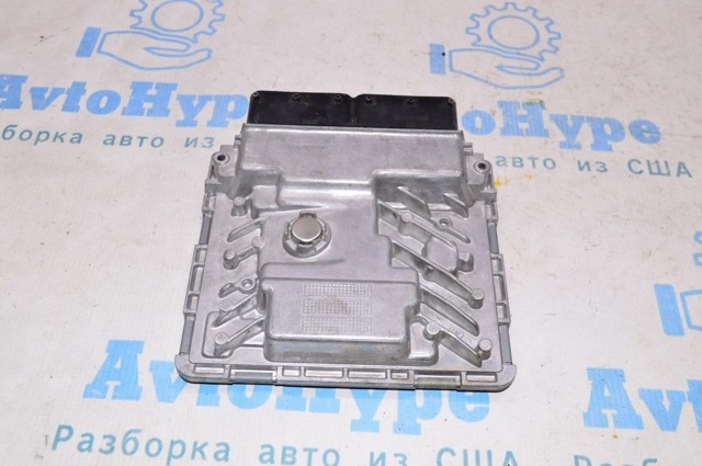 Электронный блок управления двигателем 06K907425C VAG
