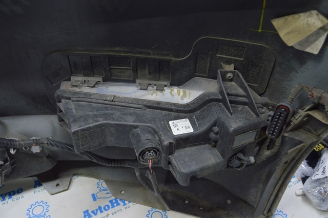 107739200F TESLA Фара противотуманная правая купить в Черкассы