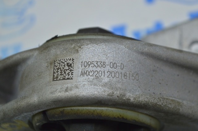 109533800D TESLA Кронштейн подушки (опоры) двигателя левой купить в Ровно