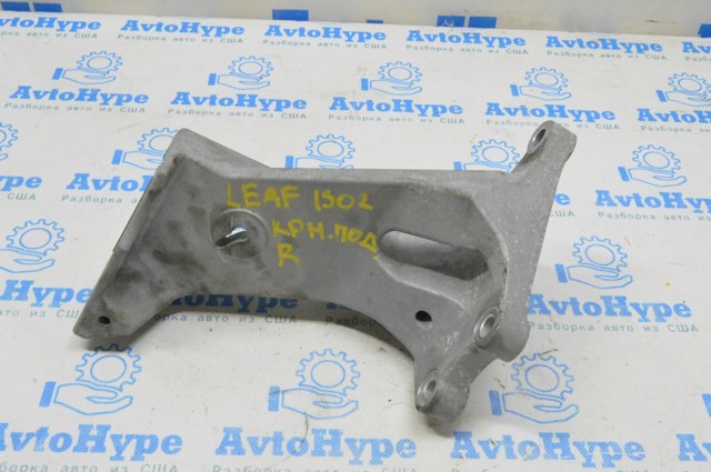 Кронштейн подушки (опоры) двигателя, левой 112535SA0A NISSAN