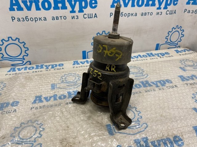 Кронштейн подушки (опоры) двигателя, задней 113203JA0B NISSAN