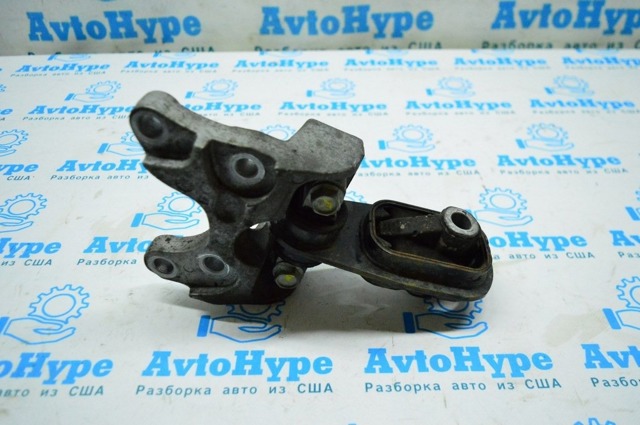 Кронштейн подушки (опоры) двигателя, задней 113325NA0A NISSAN