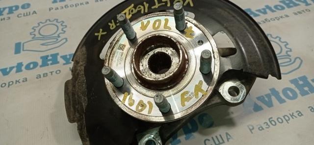 Ступица (передняя) 13580304 GM