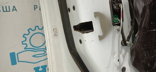 Запор кабины 13597528 GM