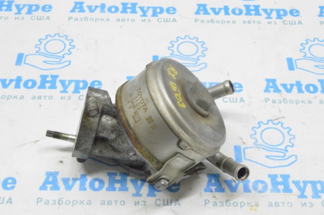 Радиатор масляный холодильник 1571031021 TOYOTA