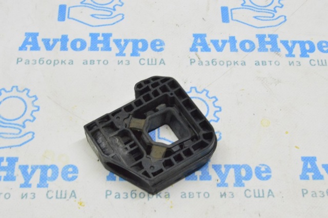 BMW 17118642754 Кронштейн (подушка крепления) радиатора нижний в наличии Днепр
