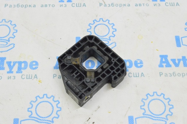 17118642754 BMW Кронштейн радиатора нижний купить в Кривой Рог