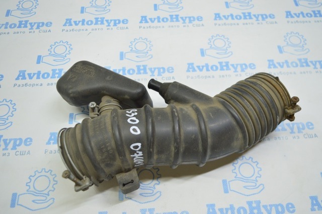 Патрубок воздушный 1788131140 TOYOTA