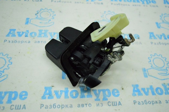 Замок пятой двери 17A827505 VAG
