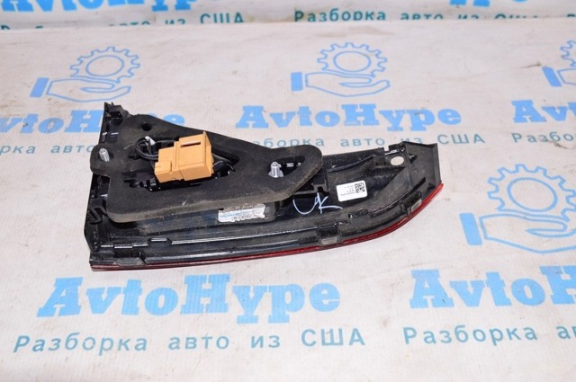 VAG 17A945093 Фонарь задний левый внутренний в наличии Тернополь