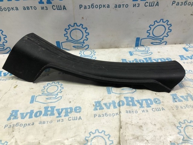Накладка дверного порога внутренняя, задняя правая 1UD22DX9AD CHRYSLER