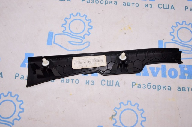 Обшивка стойки кузова внутренняя, передняя правая 1WG18DX9AD CHRYSLER