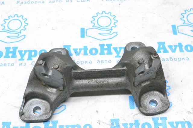 BMW 22316796613 Кронштейн подушки КПП в наличии Сумы