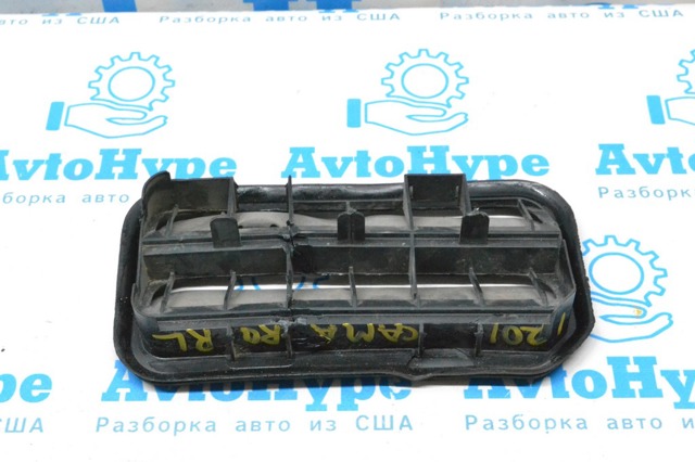 Решетка вентиляционная задняя 22702778 GM