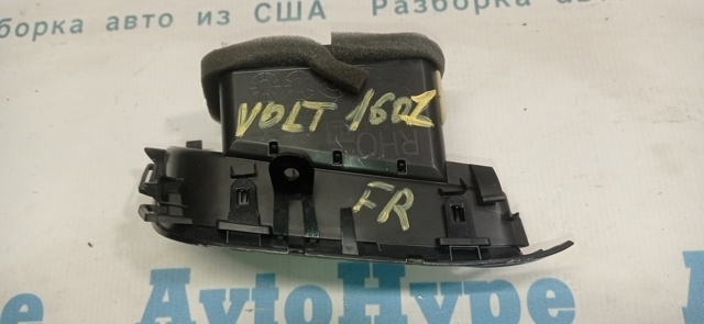 23363068 GM Решетка вентиляции салона на "торпедо" правая купить в Каменское