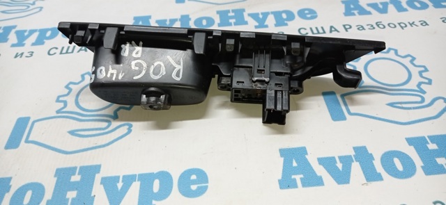 Кнопки заднего стёклоподъемника 254111KL5C NISSAN