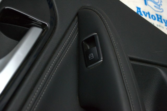 Кнопка подъемника переднего правого стекла 254115DA0A NISSAN