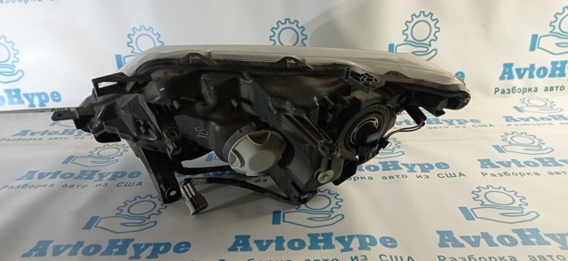 Основная фара - вставка 260104BA2A NISSAN