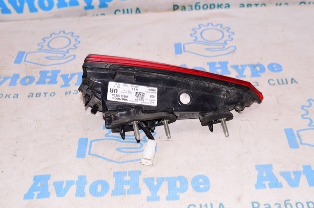 265405DC0A NISSAN Фонарь задний правый внутренний купить в Житомир