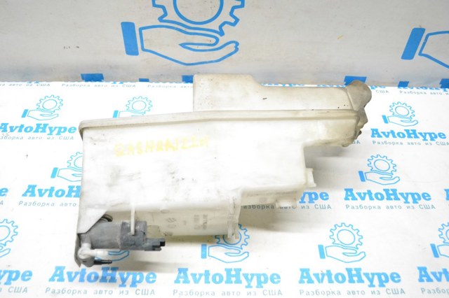 Водяной бачок омывателя стекла 289106UA0A NISSAN