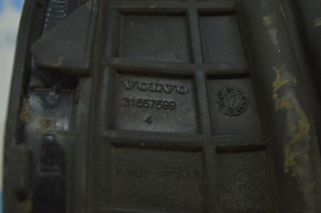 VOLVO 31657599 в наличии Ирпень