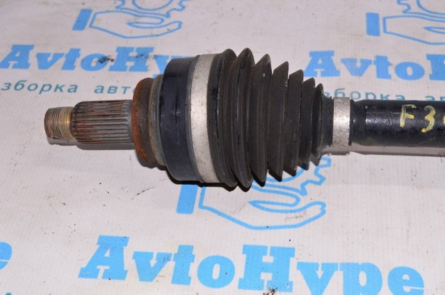 Полуось задняя, правая 33207637444 BMW