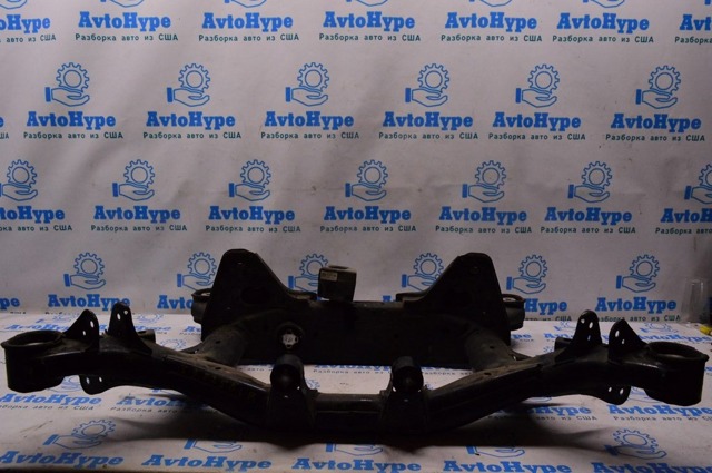 Поперечка задней подвески 33316857983 BMW