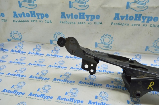 33316862558 Балка задней подвески (подрамник) купить Кривой Рог