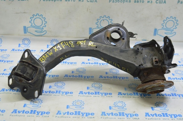 Кронштейн передний заднего продольного рычага 33326851581 BMW
