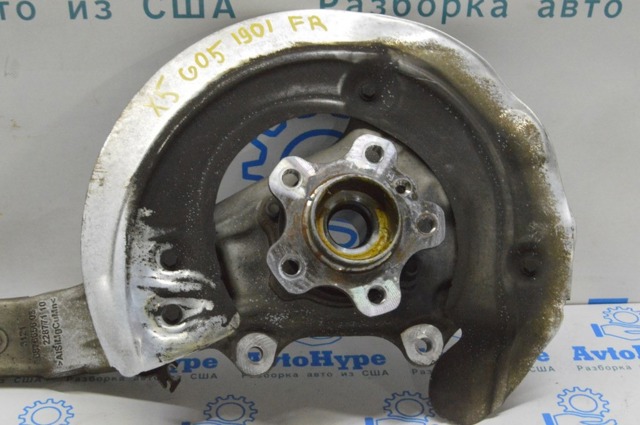 Кожух тормозного диска переднего правого 34106878312 BMW