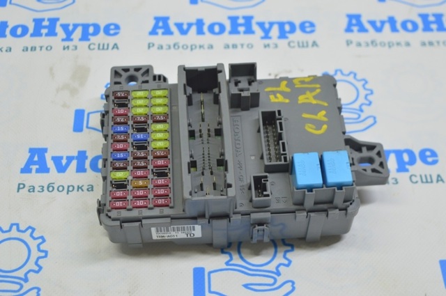 Панель предохранителей 38200TRWA01 HONDA