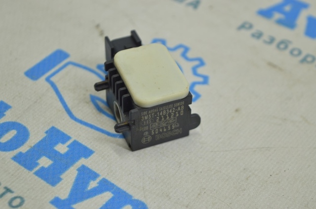 3M5T14B342AB Датчик удара купить Хмельницкий