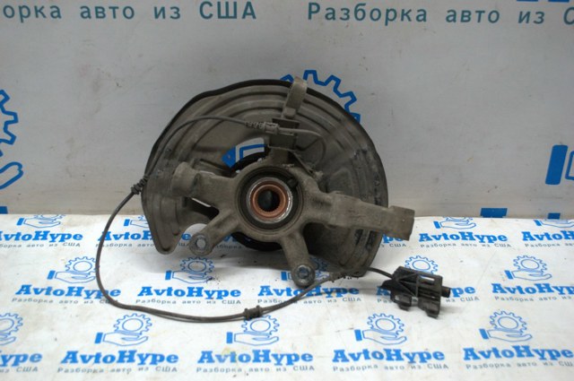 NISSAN 400155DA0A Цапфа (поворотный кулак) передний левый в наличии Ужгород