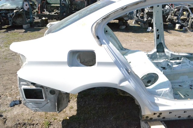 Боковая часть задняя правая 41007298172 BMW