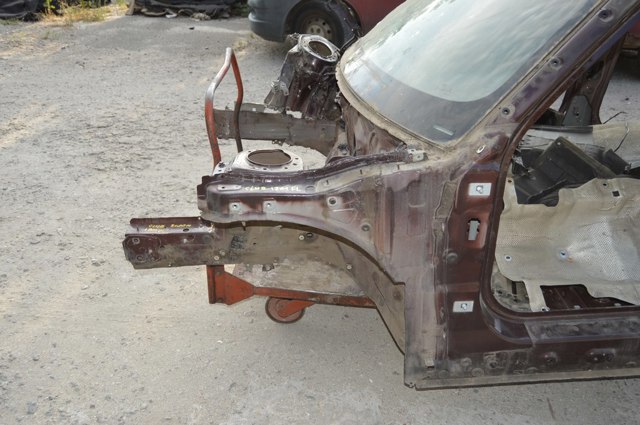 Четверть передняя левая 41007386987 BMW