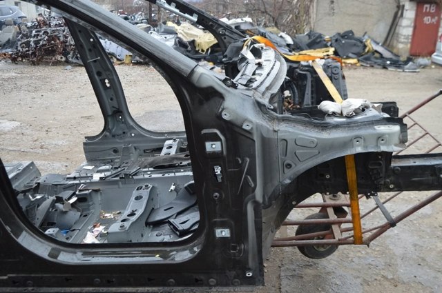 Правый передний лонжерон 41007427782 BMW