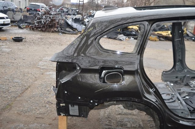 Боковая часть задняя правая 41007436156 BMW