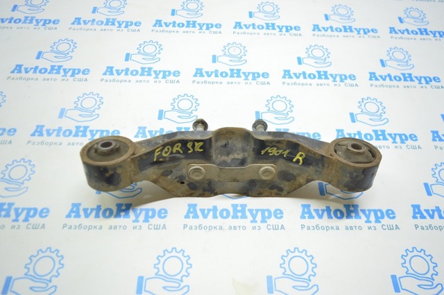 Кронштейн/траверса заднего редуктора, передняя 41310FL010 SUBARU