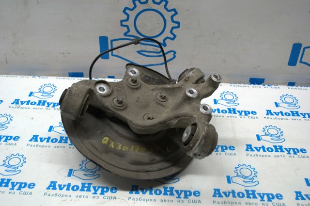 Цапфа (поворотный кулак) задний левый 430195DA0A NISSAN