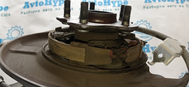 Ступица задняя (шпиндель) 432024BA0A NISSAN