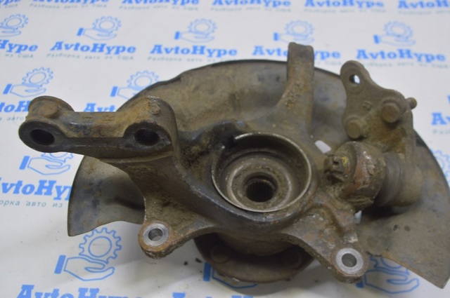 4321106240 TOYOTA Цапфа передняя правая купить в Киев