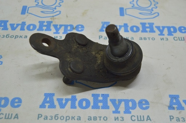 TOYOTA 4333009810 Нижняя правая шаровая опора в наличии Ирпень